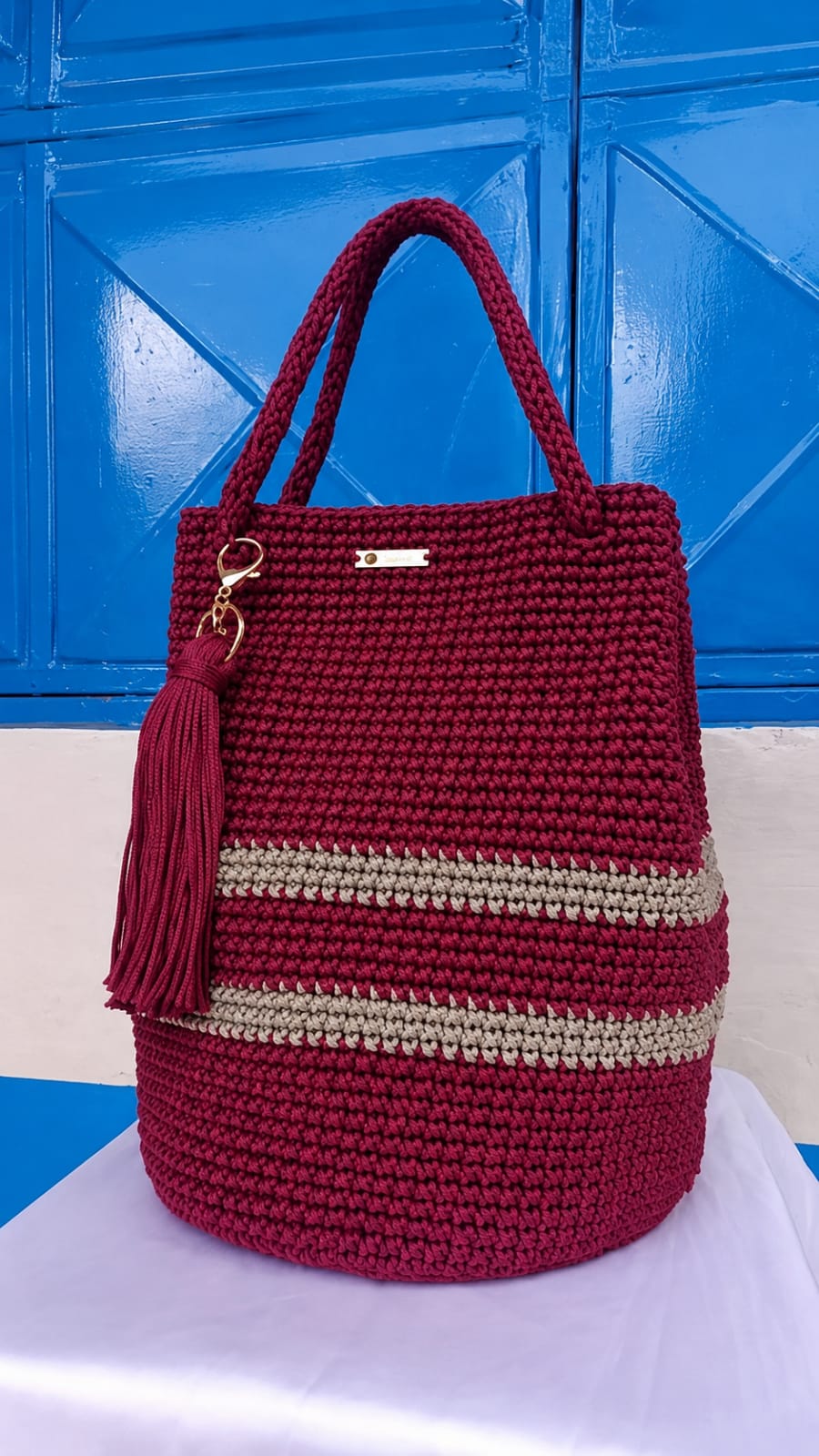 Crochet Bucket Tote — Burgundy Stripe